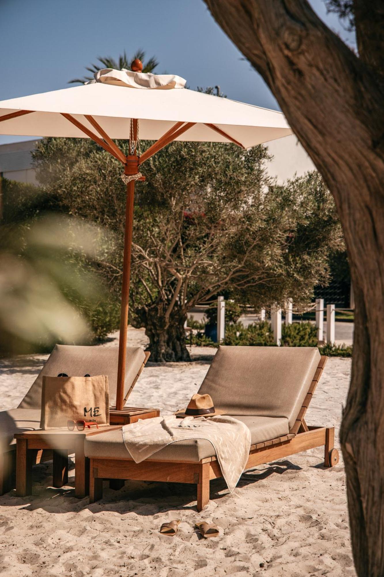 Me Ibiza - The Leading Hotels Of The World Santa Eularia des Riu Bagian luar foto